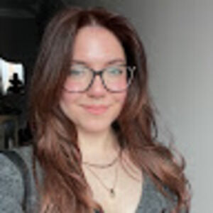 Meet your Posher, Monica